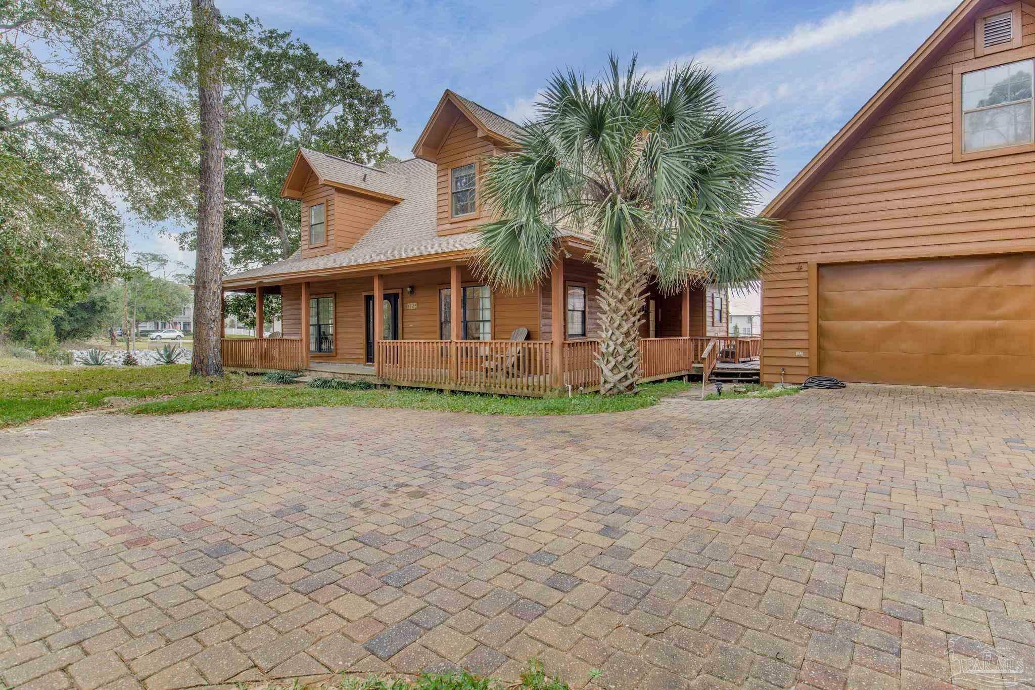 4725 Soundside Dr  Gulf Breeze FL 32563 photo