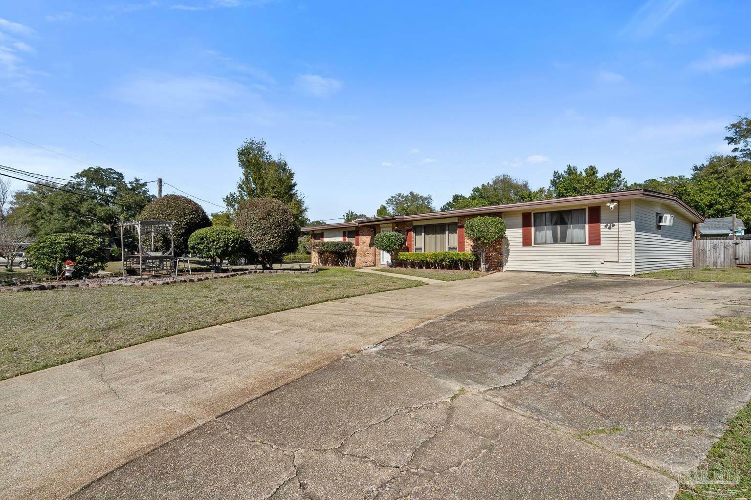 Property Photo:  3808 San Gabriel Dr  FL 32504 