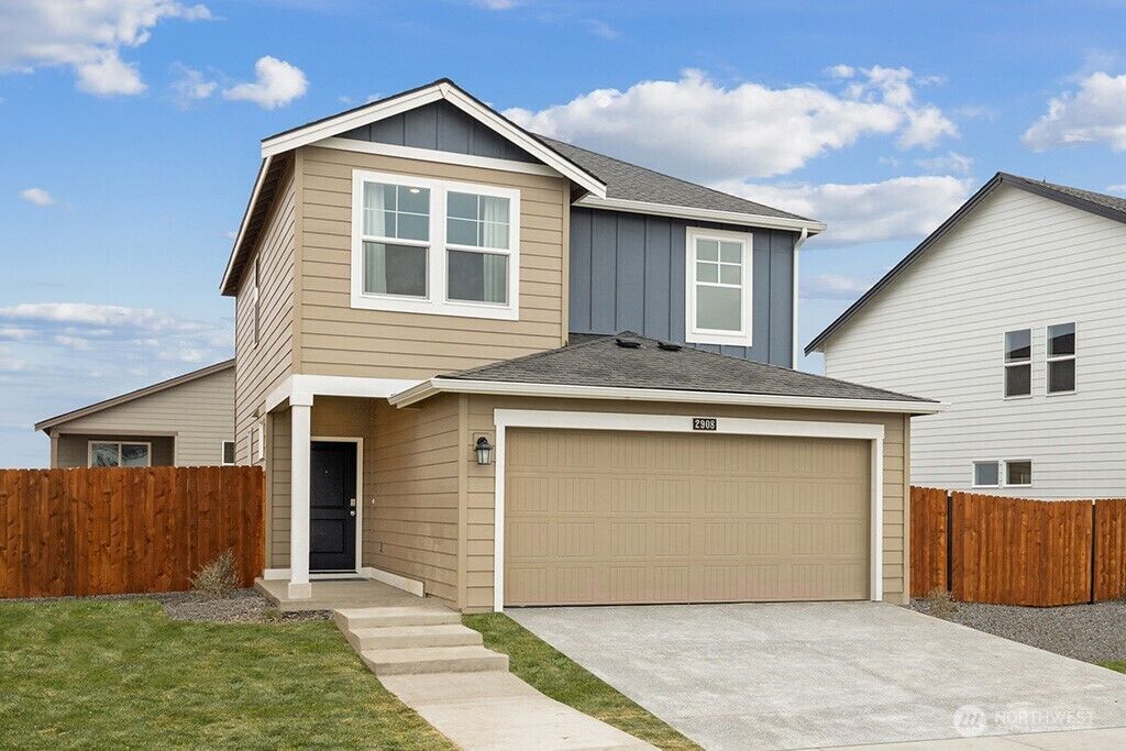 Property Photo:  1503  Mustang Court 169  WA 98926 