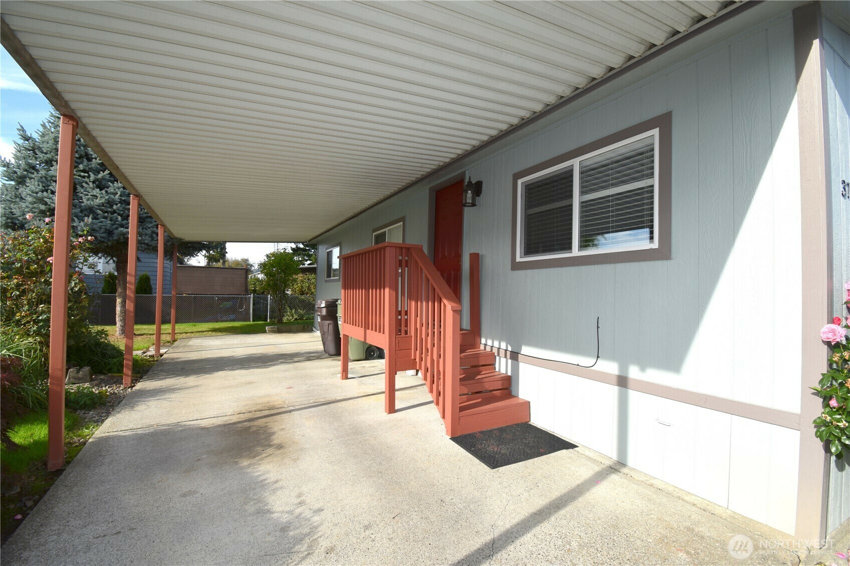 Property Photo:  4400  Ocean Beach Highway 37  WA 98632 