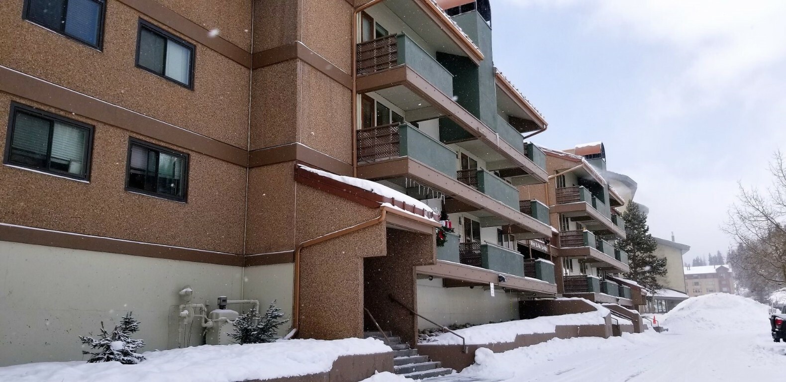 Property Photo: 800 Copper Road 205 CO 80443