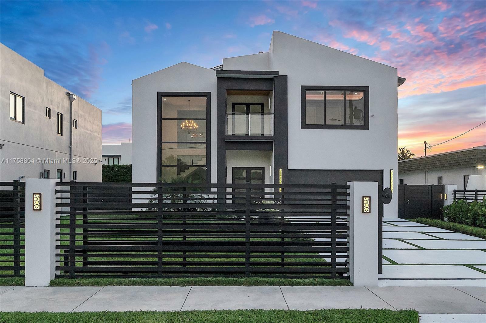 Property Photo: 4240 SW 84th Ave FL 33155