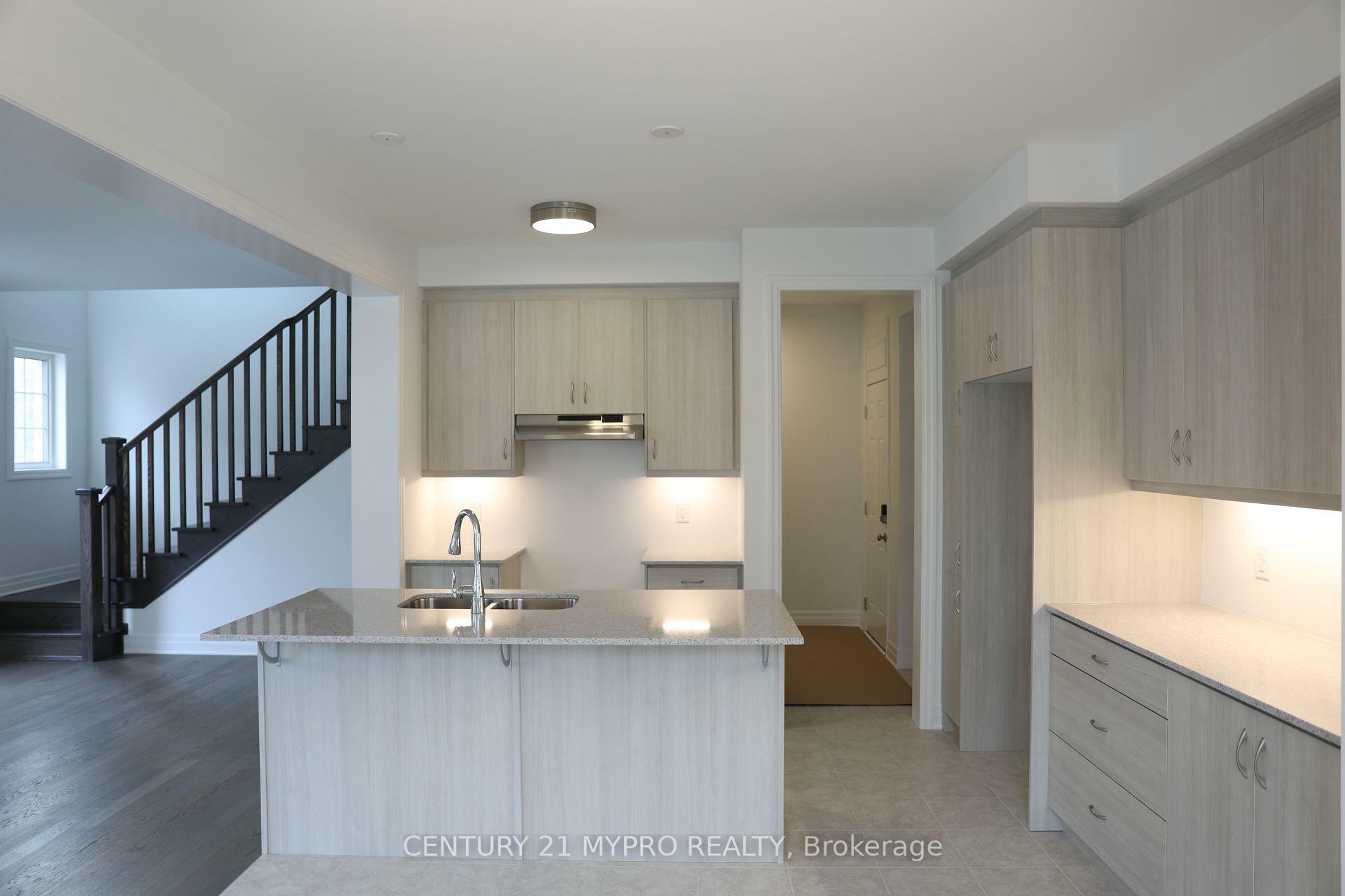 Photo de la propriété:  39 Berczy Mnr Cres  ON L6C 3M2 