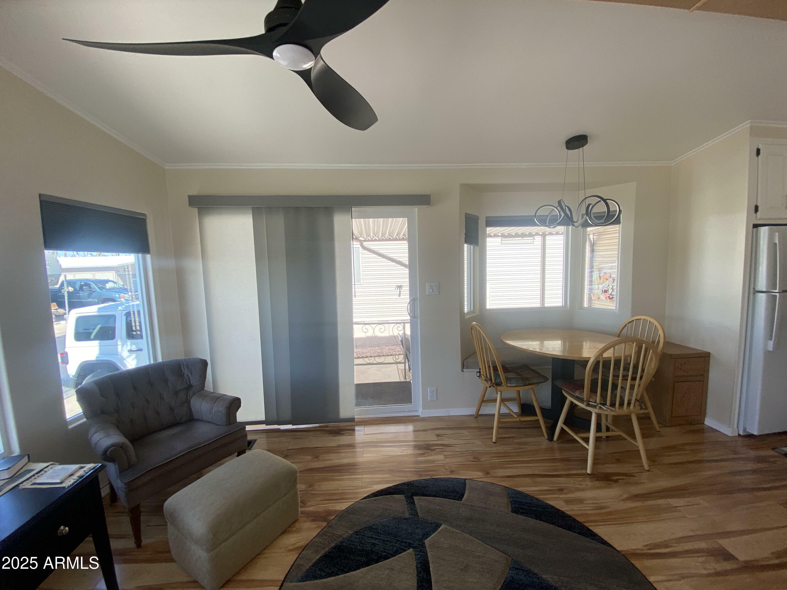 Property Photo:  1118 S Shawnee Avenue  AZ 85119 