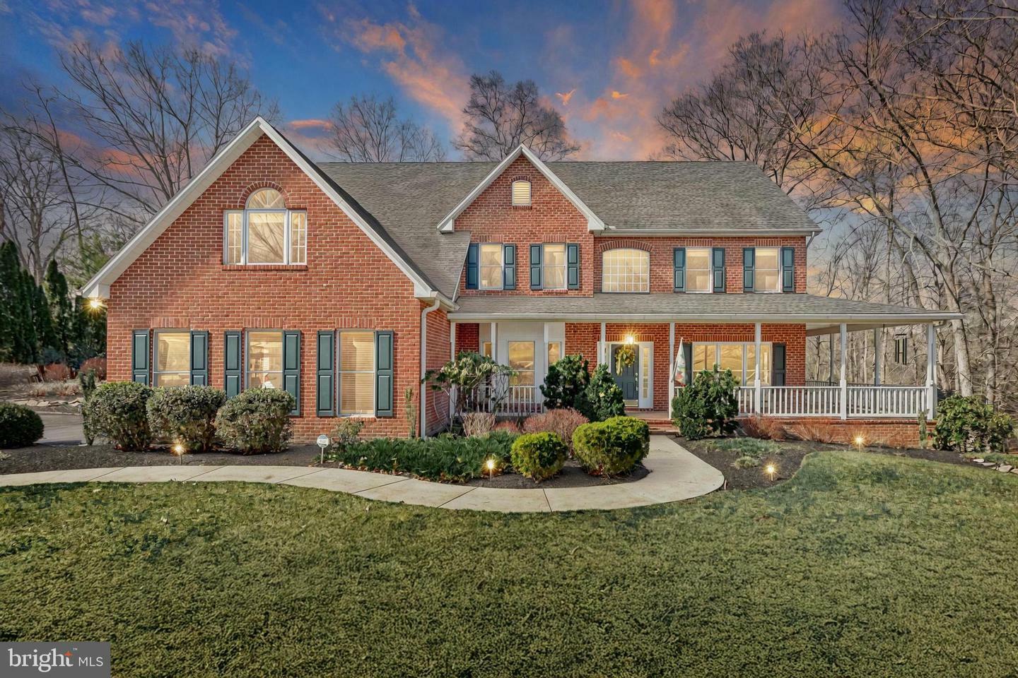 Property Photo: 117 Foxfire Lane PA 17339