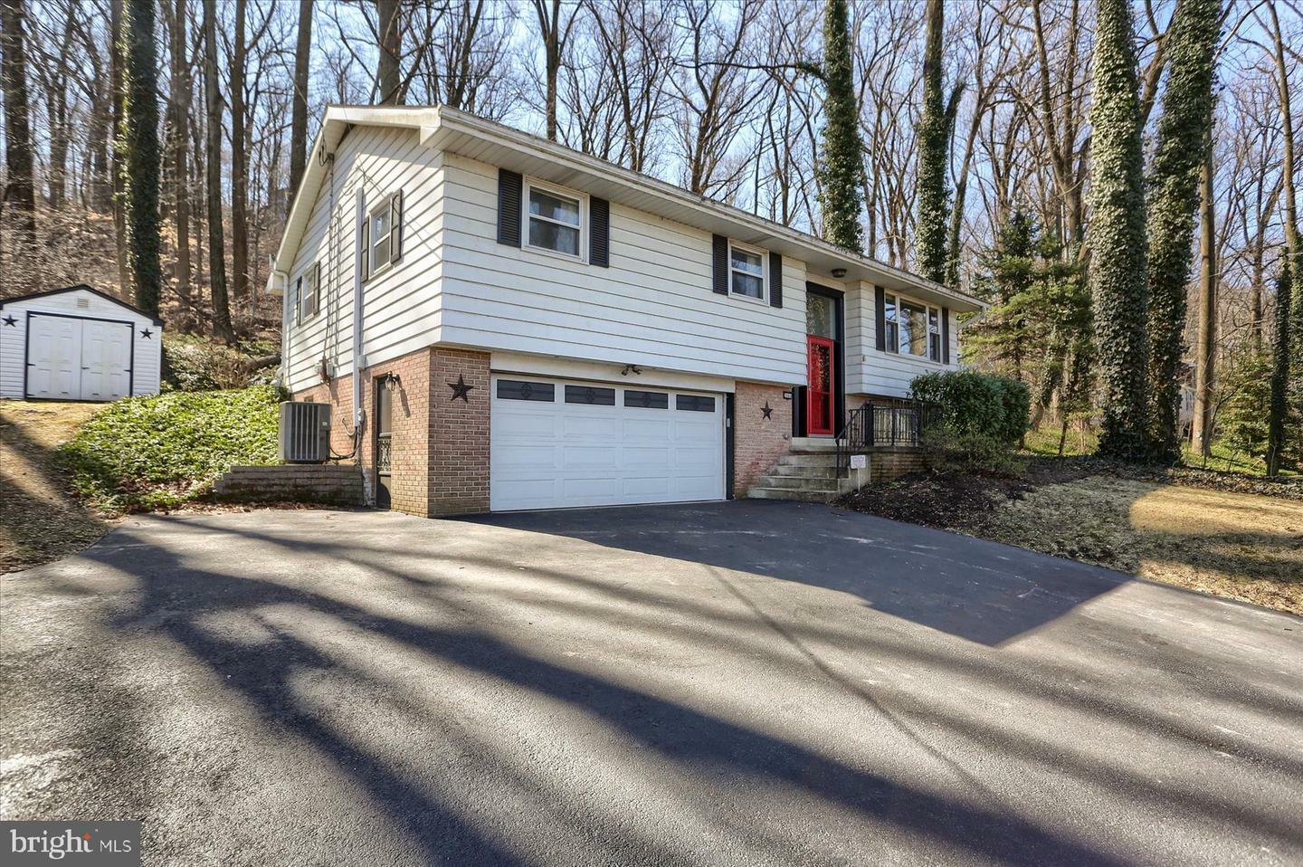 Property Photo:  2666 Spring Valley Road  PA 17601 