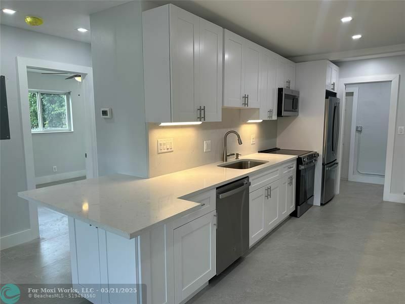 Property Photo: 4951 SW 28th Ter 2 FL 33312