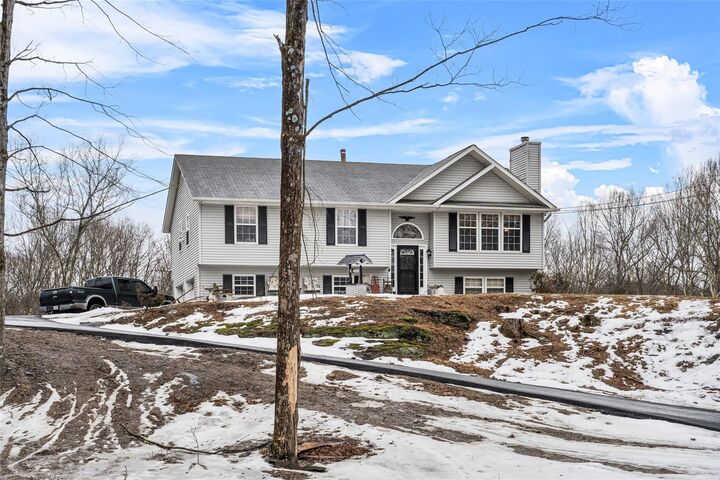 Property Photo: 606 Twin Arch Road NY 12575