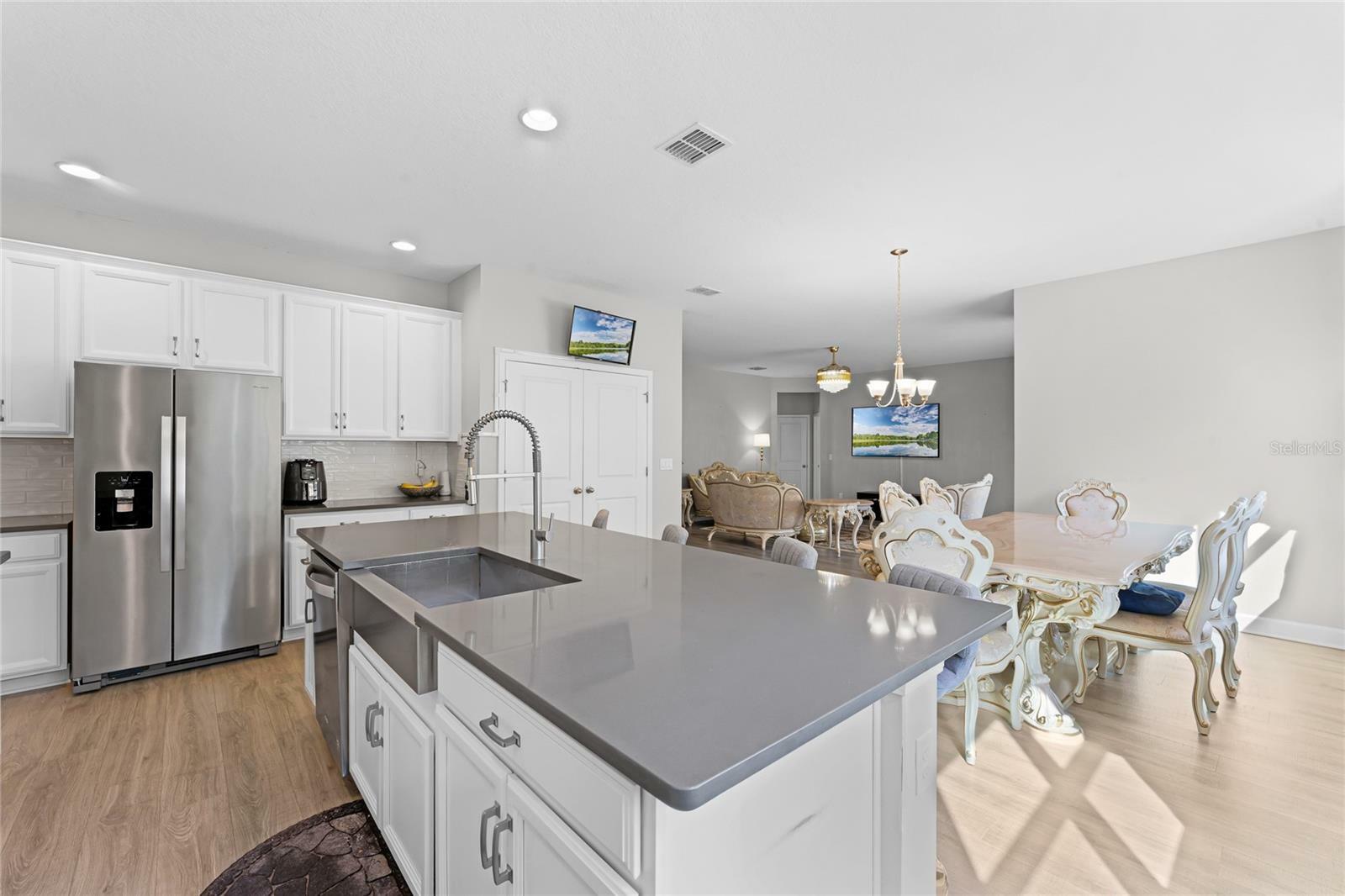 Property Photo: 965 Talon Place FL 32708