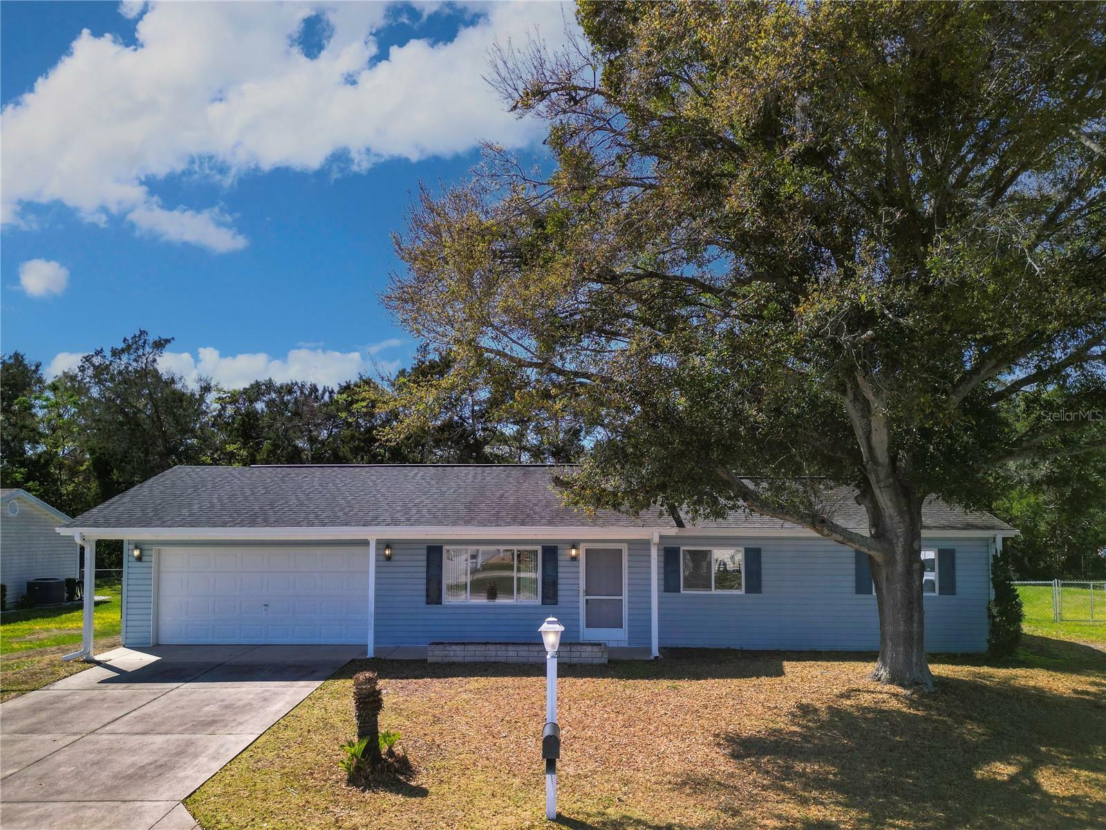 Property Photo:  10677 SE 174th Loop  FL 34491 