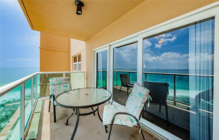 Property Photo:  880 Mandalay Avenue N901  FL 33767 