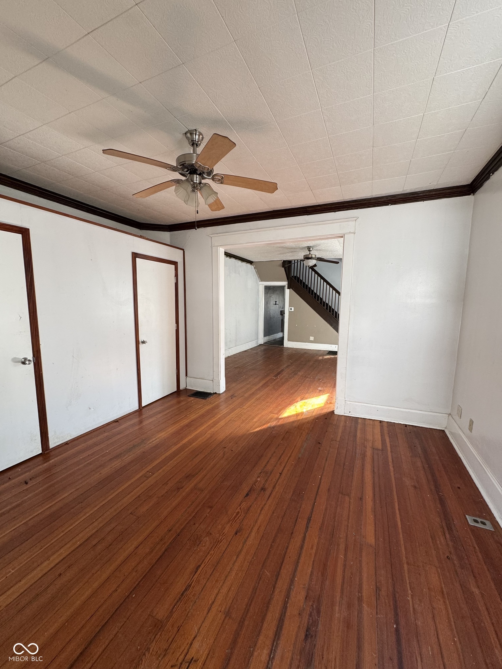 Property Photo:  915 N Lasalle Street  IN 46201 