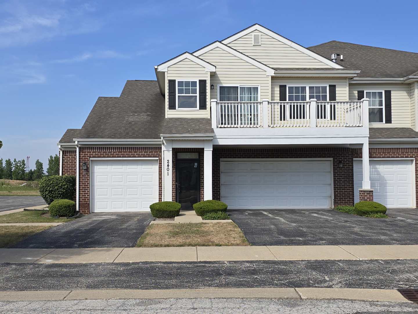 2401 Echelon Circle C  Matteson IL 60443 photo
