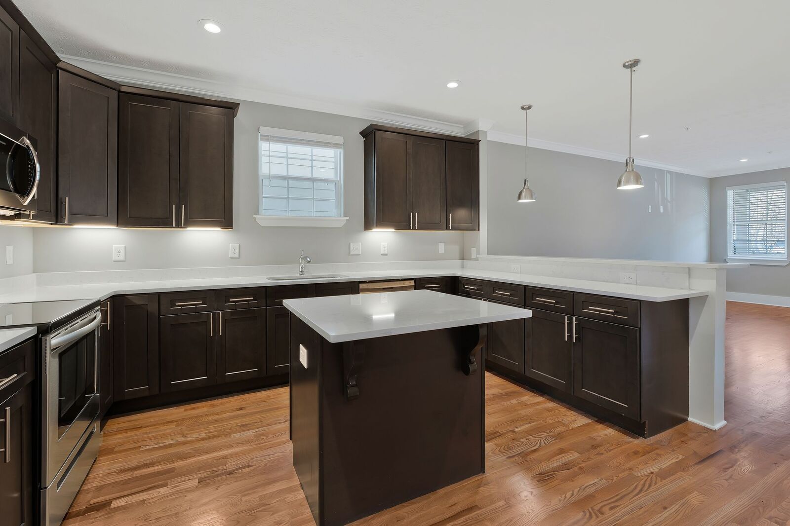 Photo de la propriété:  2437 Bell St 116  TN 37015 