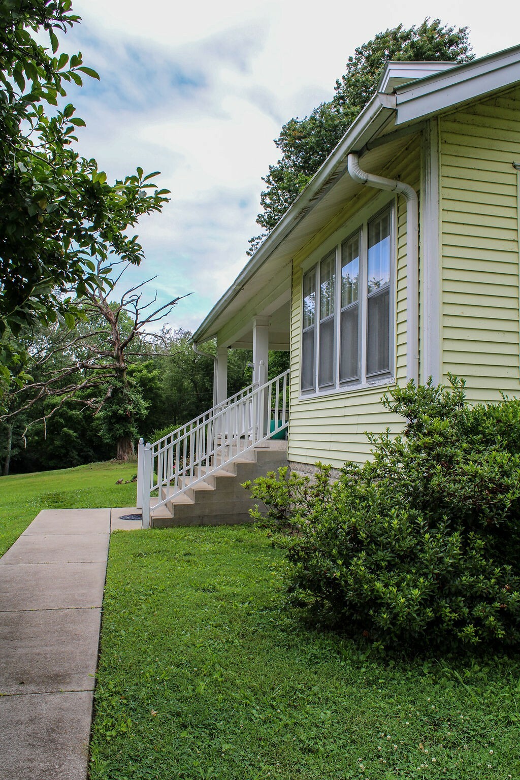 Property Photo: 5273 New Chapel Rd TN 37172