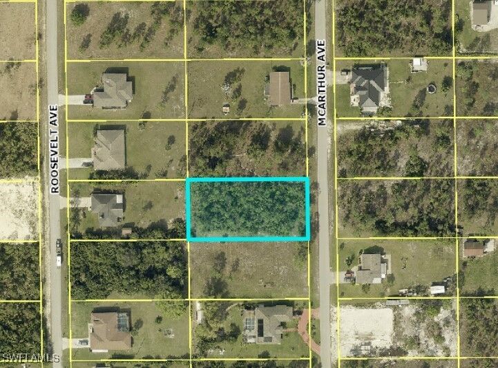 Property Photo: 1009 McArthur Avenue FL 33936