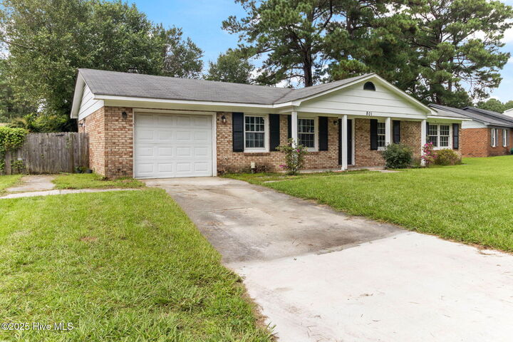 Property Photo:  801 Brynn Marr Road  NC 28546 