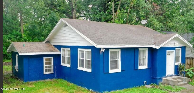 Property Photo: 3048 Lowell Avenue FL 32254