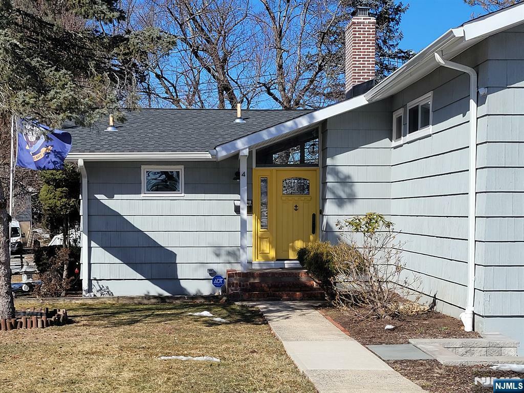 Property Photo: 4 Mountain Way NJ 07009