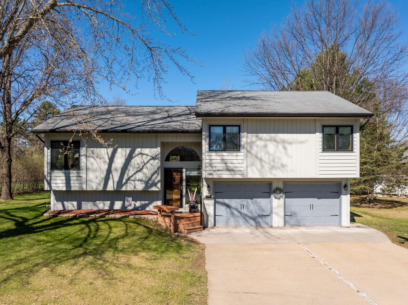Property Photo: 1105 NE 5th Avenue MN 55744