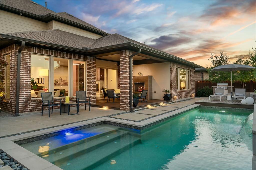 Property Photo: 636 Benalla Drive TX 75036