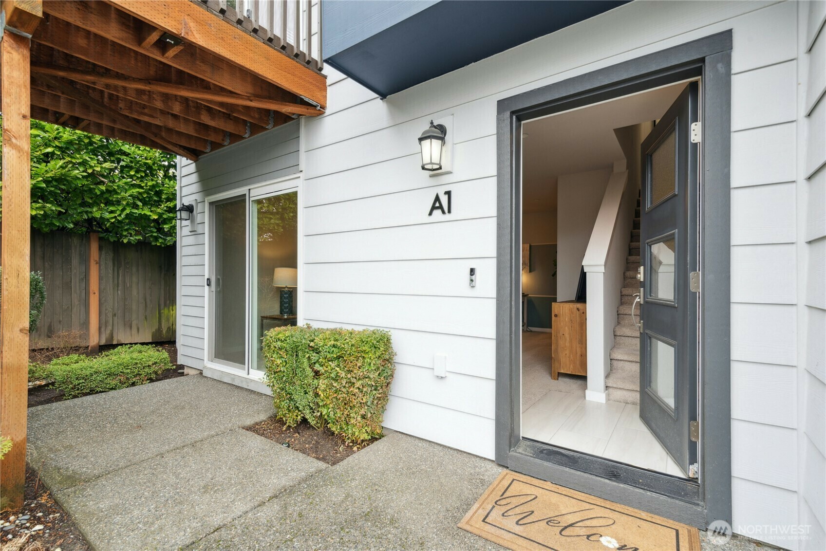 Property Photo:  16201  Meadow Road A1  WA 98087 