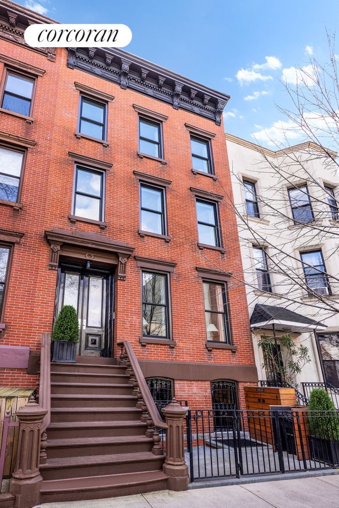 Property Photo:  70 Conselyea Street  NY 11211 