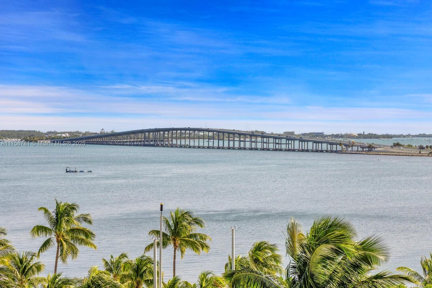 Property Photo: 2127 Brickell Ave 801 FL 33129