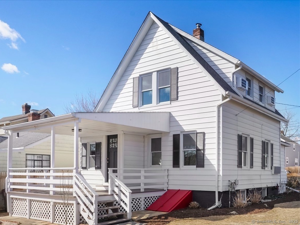 Property Photo: 5 Hobbie Street CT 06902