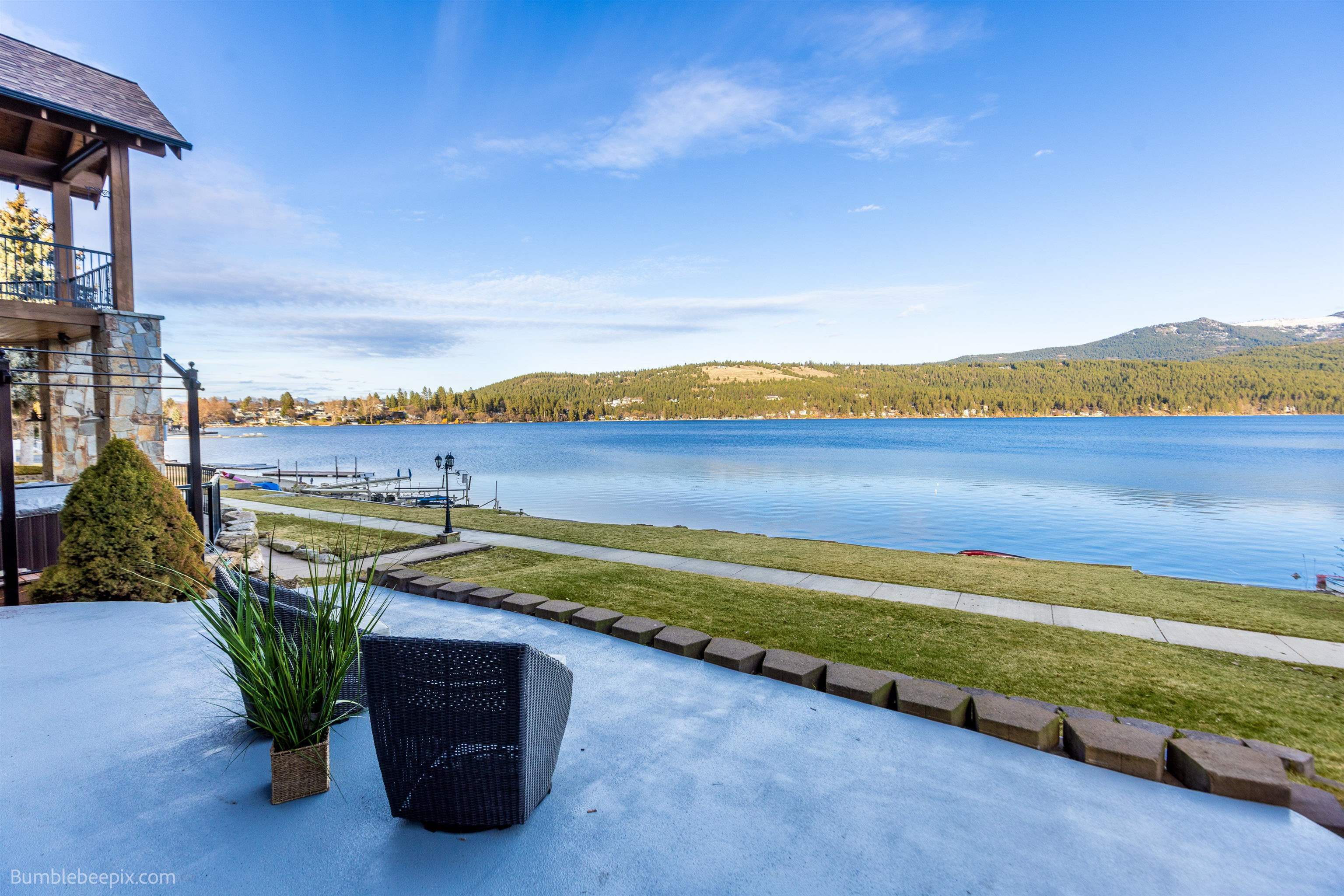 Property Photo: 907 S Liberty St WA 99019