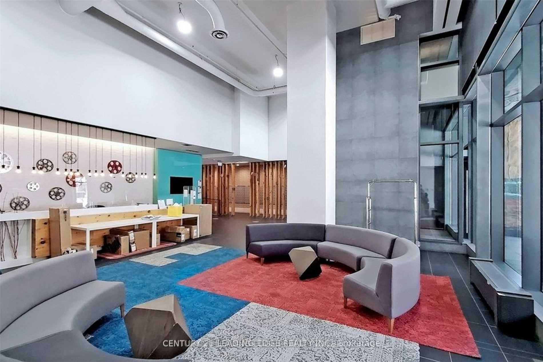 Photo de la propriété: 21 Widmer Street 1702 ON M5V 0B8