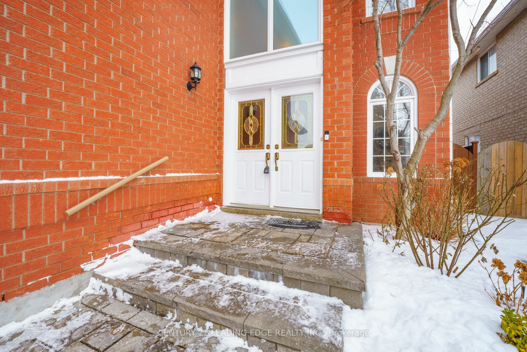 Photo de la propriété:  7282 Terragar Boulevard  ON L5N 7L8 