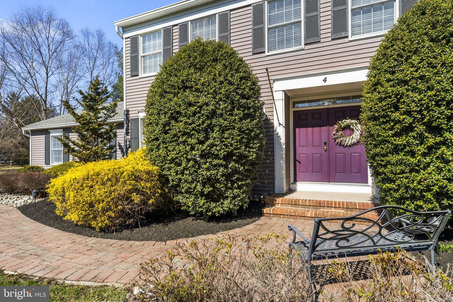 Property Photo:  4 Marblehead Court  NJ 08550 