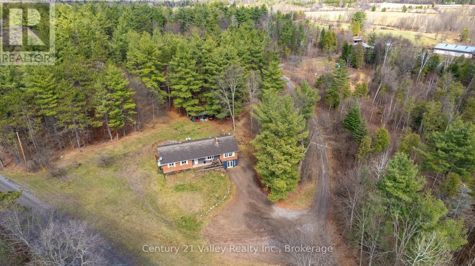 Property Photo: 754 Crooked Rapids Road North ON K0J 1T0
