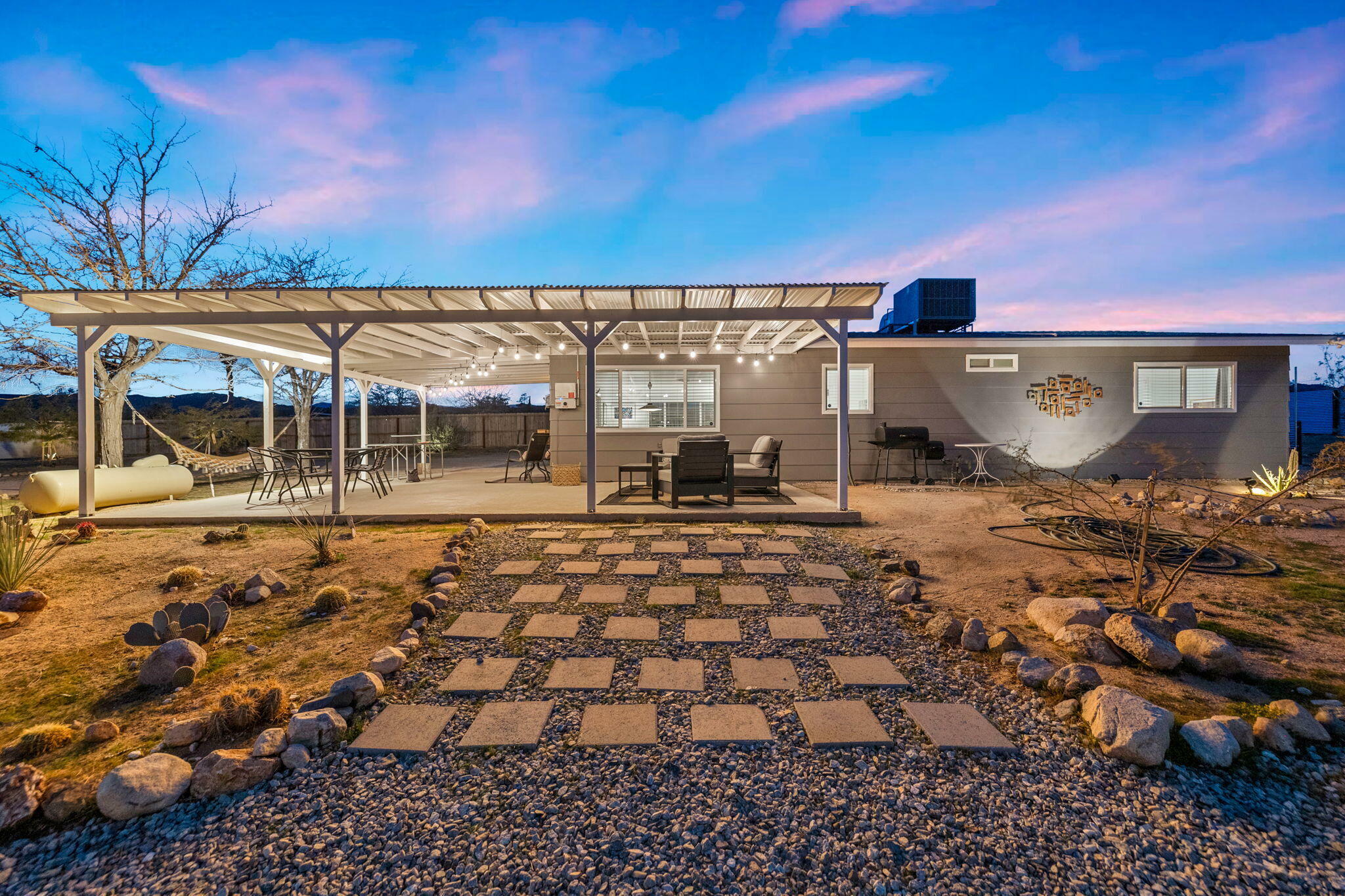Property Photo: 811 Cherokee Trail CA 92284