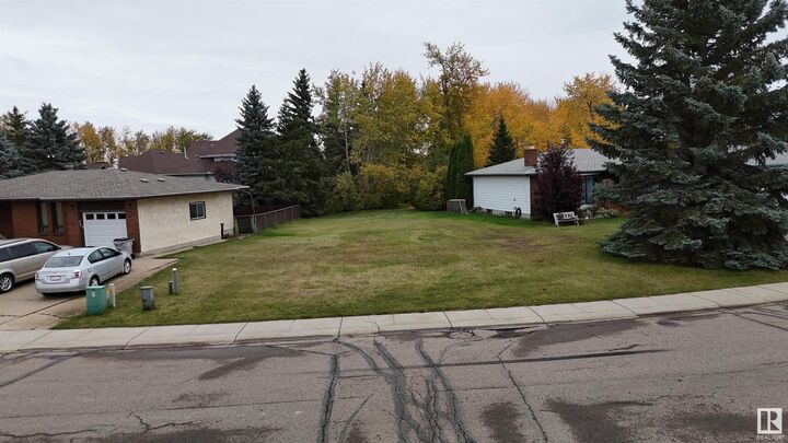 Property Photo:  5322 64 Street  AB T0A 2W0 