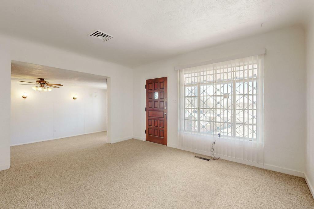 1038 Buena Vista Drive SE  Albuquerque NM 87106 photo