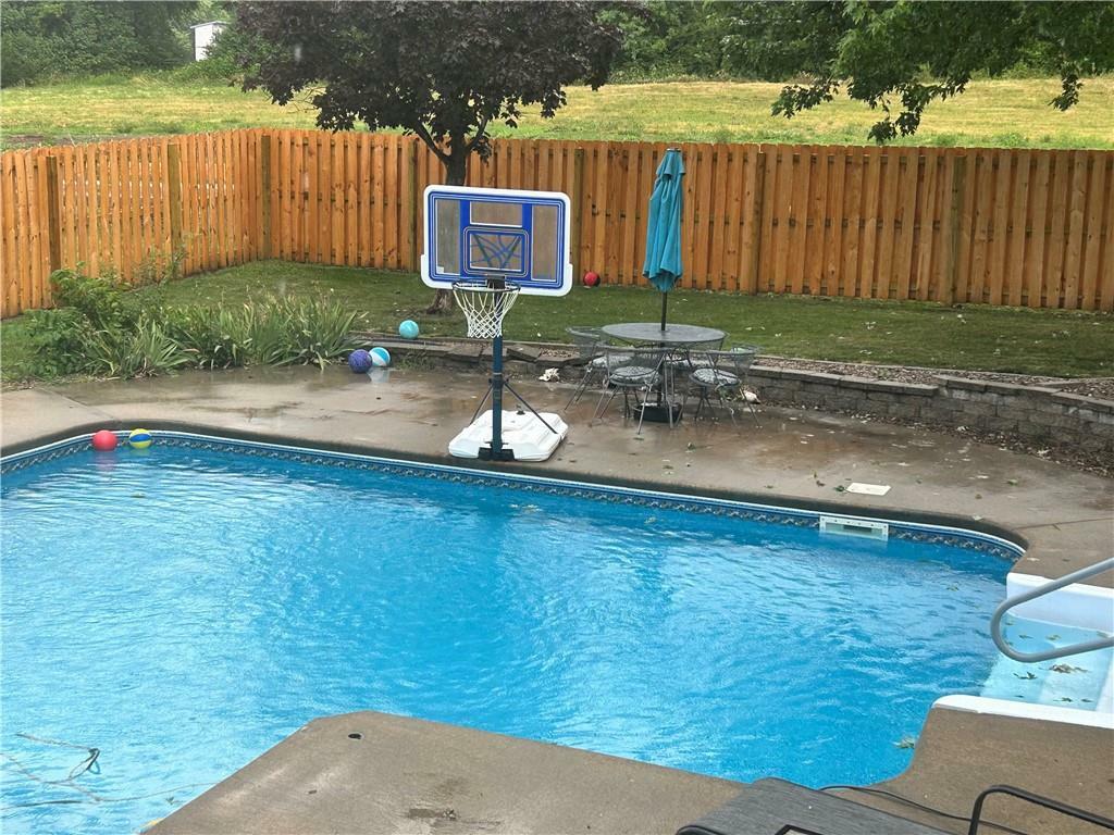 Property Photo: 1104 Colony Drive MO 64060