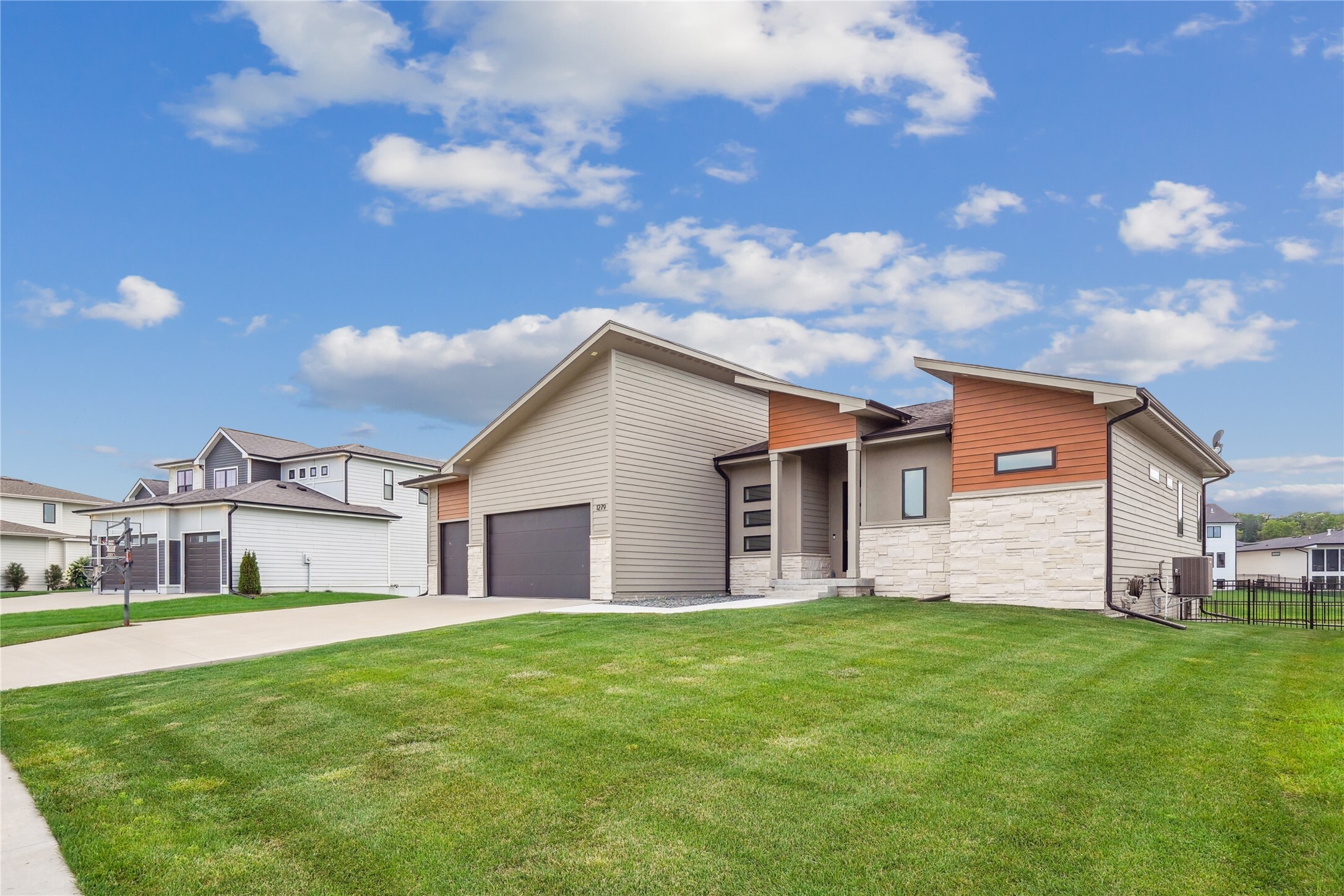 Property Photo: 1279 S Wildfire Avenue IA 50266