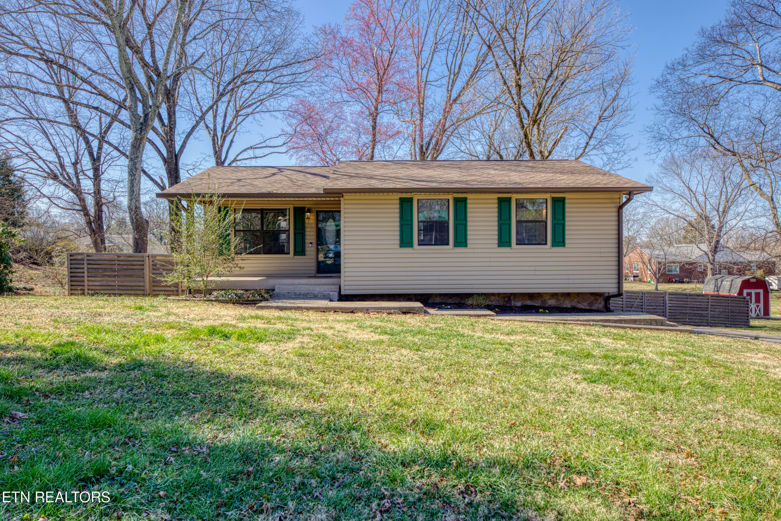 Property Photo:  503 Akers St  TN 37804 