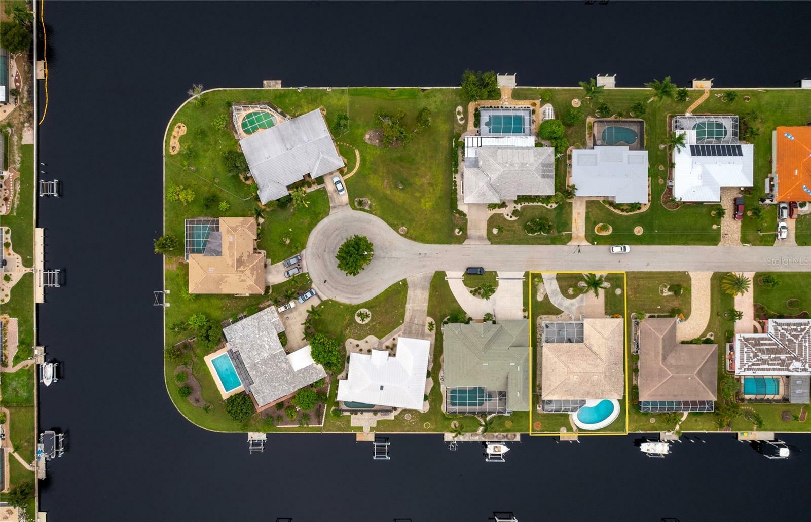 Property Photo: 548 Belvedere Court FL 33950