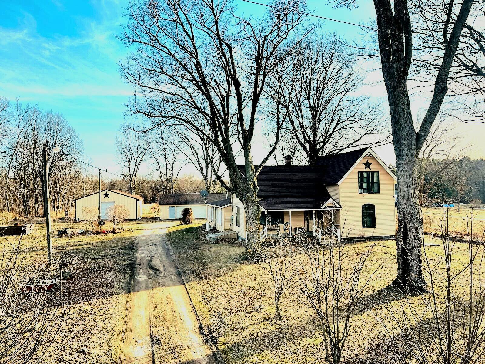 71363 24th Avenue  South Haven MI 49090 photo