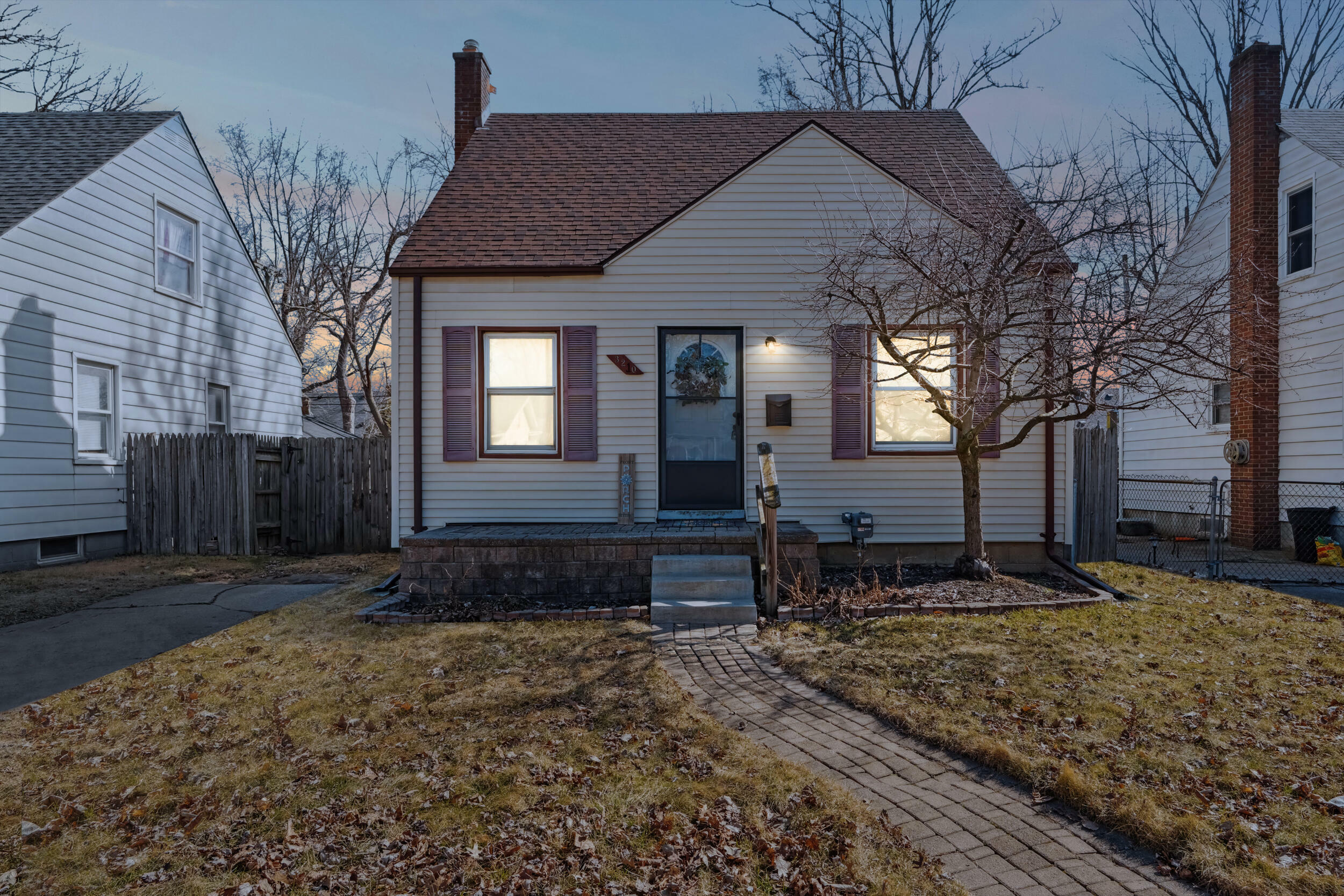 Property Photo:  3210 Kenwood Street  MI 48220 