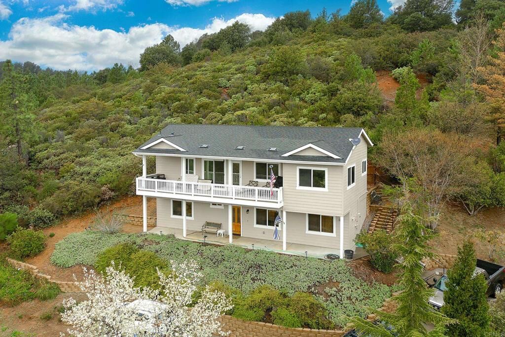 Property Photo:  1626 Frisius Drive  CA 92036 