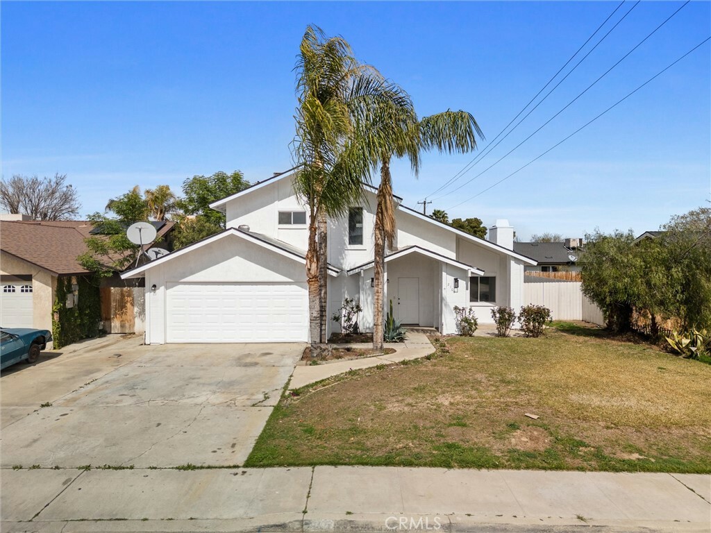 Property Photo: 2100 Butterfield Avenue CA 93304