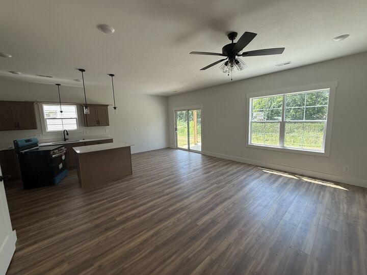 Property Photo: 37 Charleston Cove TN 37043