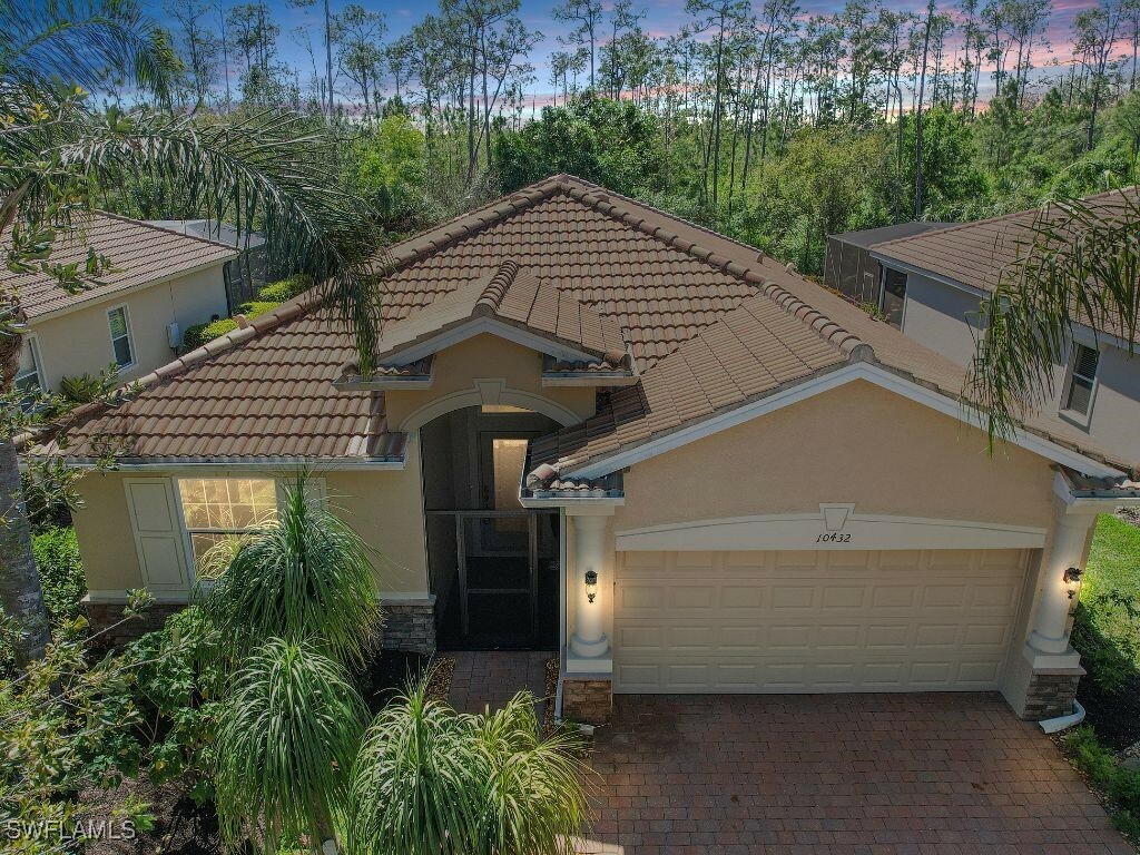 Property Photo: 10432 Yorkstone Drive FL 34135