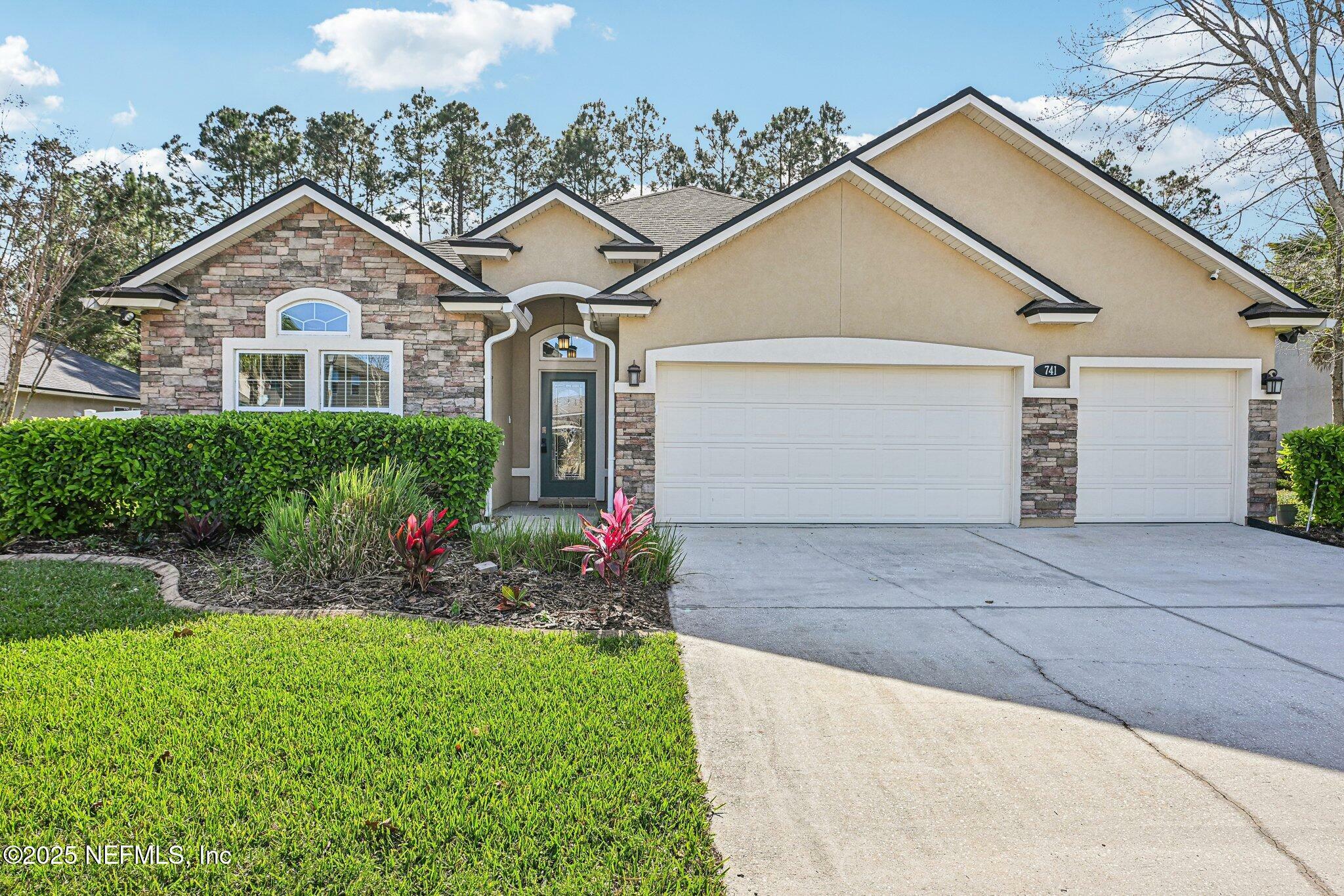 Property Photo:  741 W Kings College Drive  FL 32259 