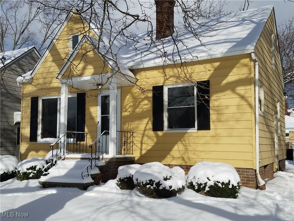 Property Photo: 14014 Terminal Avenue OH 44135