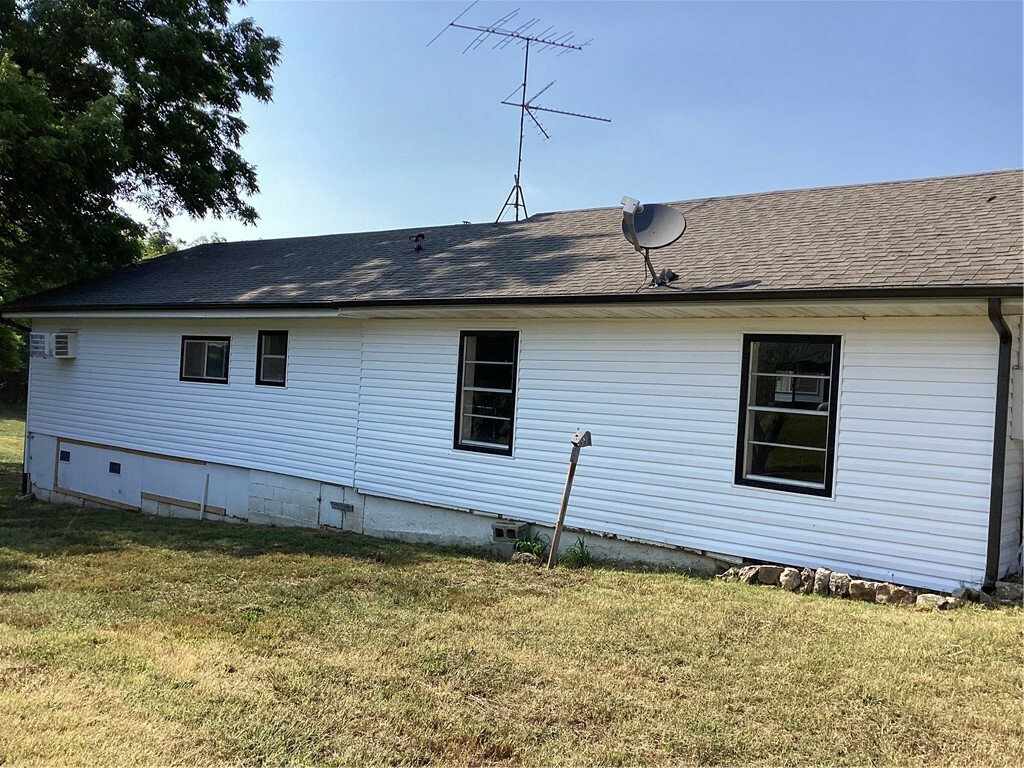 Property Photo: 7632 Highway 125 AR 72668